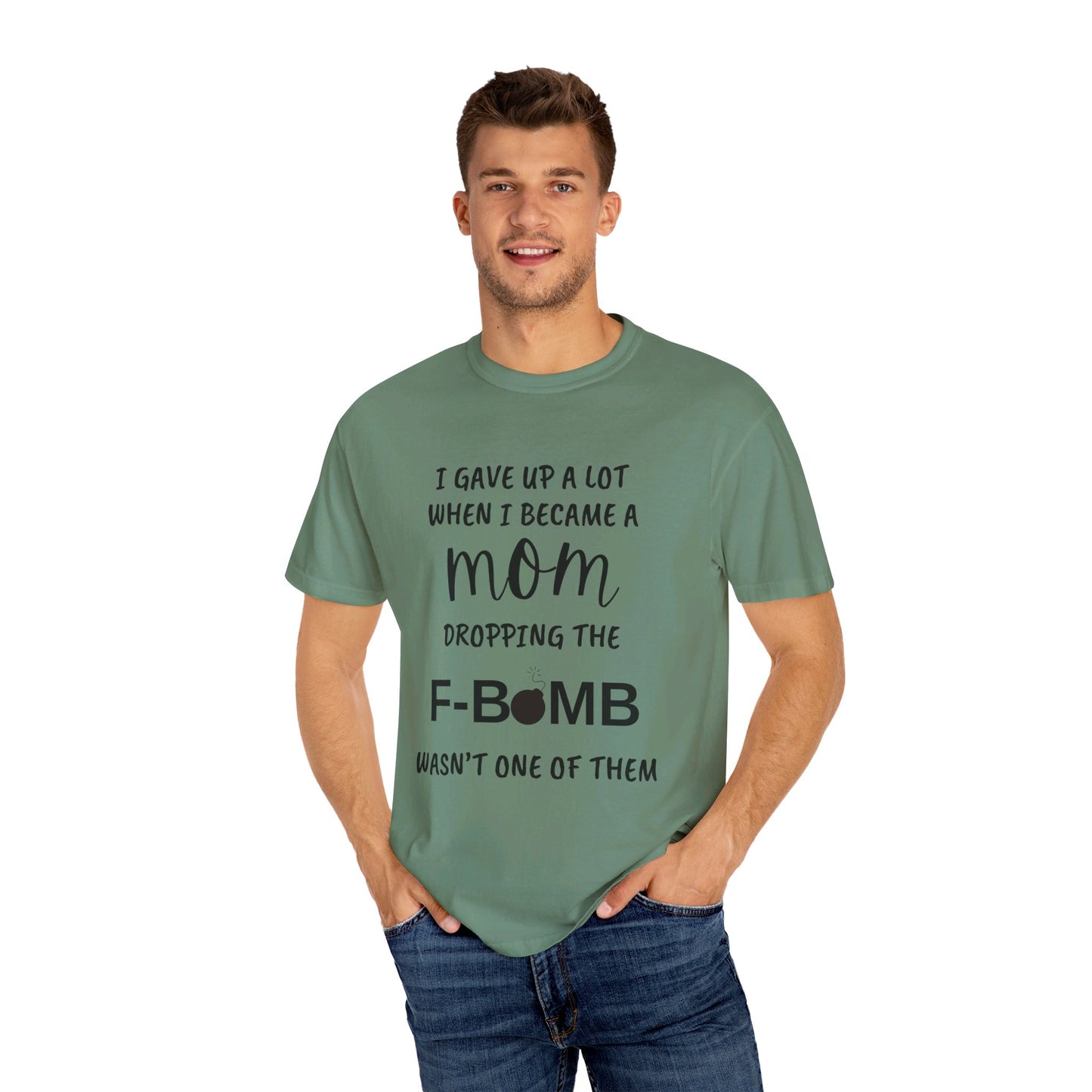 F- BOMB MOM, Unisex Garment-Dyed T-shirt